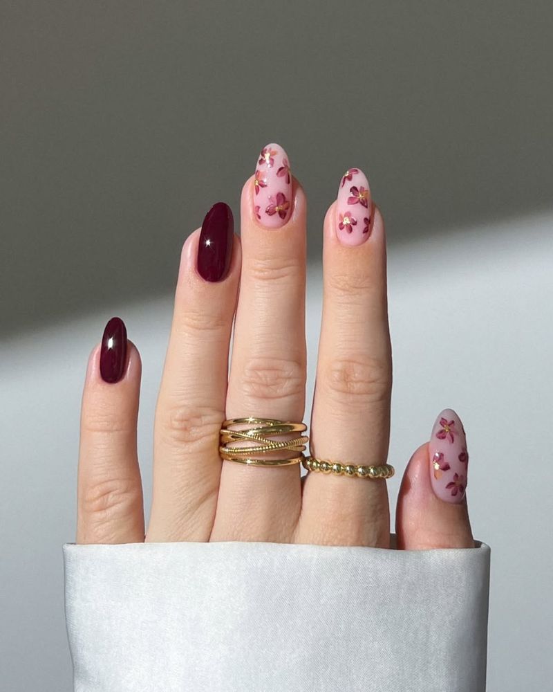Dainty Floral Nails