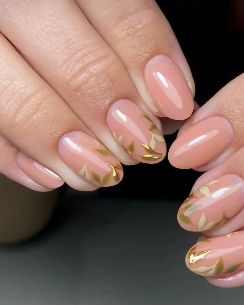 Peachy Nude Leaf Nails