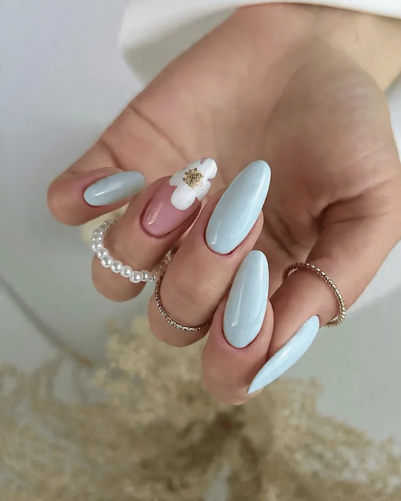 Simple and Stylish Light Blue Nails Inspo