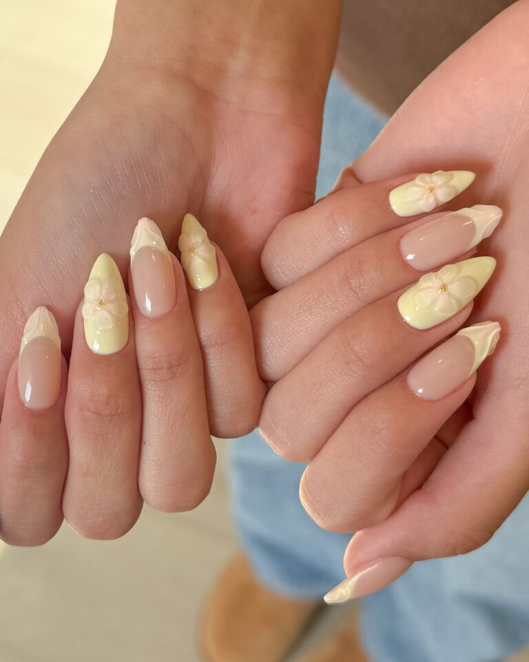 31 Cute Yellow Nail Designs To Slay The Summer