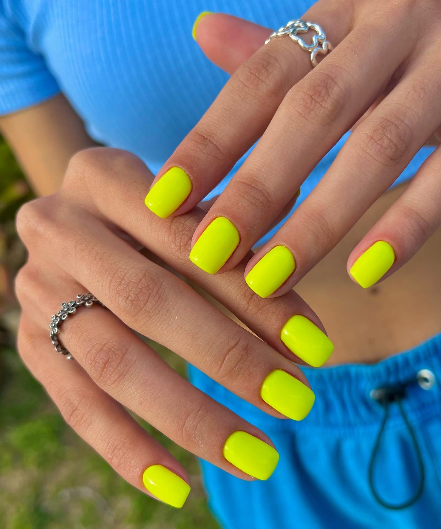 Neon Yellow Short Nails